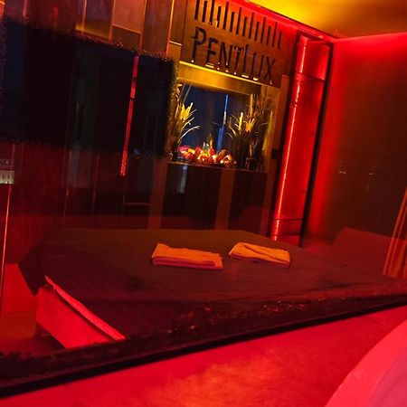 Smart Luxury Penthouse Suites - Private Sauna, Hot-Tub, Home Cinema At The Best Location In Escópia Exterior foto