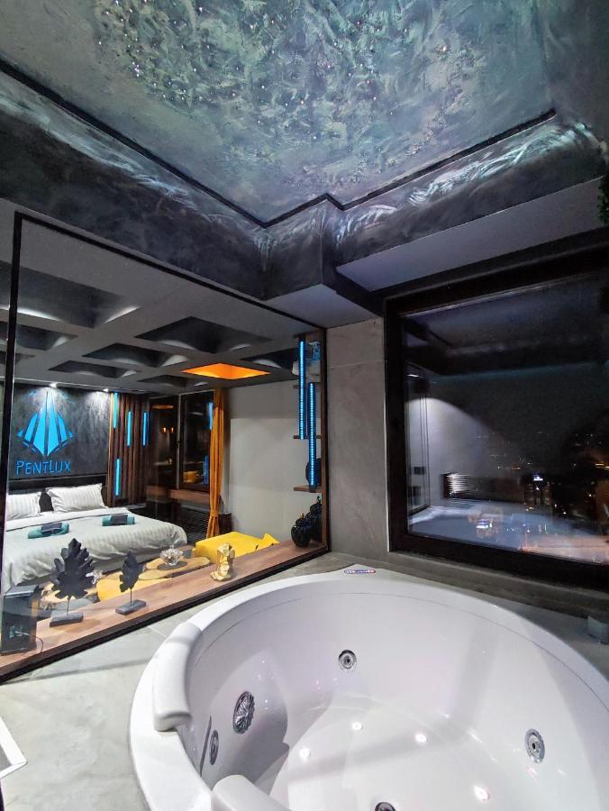 Smart Luxury Penthouse Suites - Private Sauna, Hot-Tub, Home Cinema At The Best Location In Escópia Exterior foto