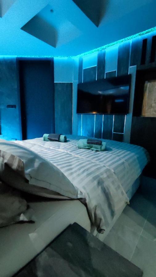 Smart Luxury Penthouse Suites - Private Sauna, Hot-Tub, Home Cinema At The Best Location In Escópia Exterior foto