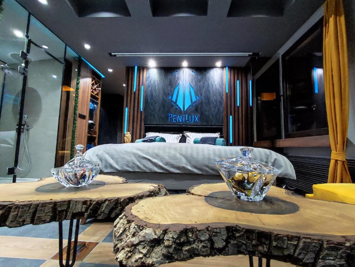 Smart Luxury Penthouse Suites - Private Sauna, Hot-Tub, Home Cinema At The Best Location In Escópia Exterior foto