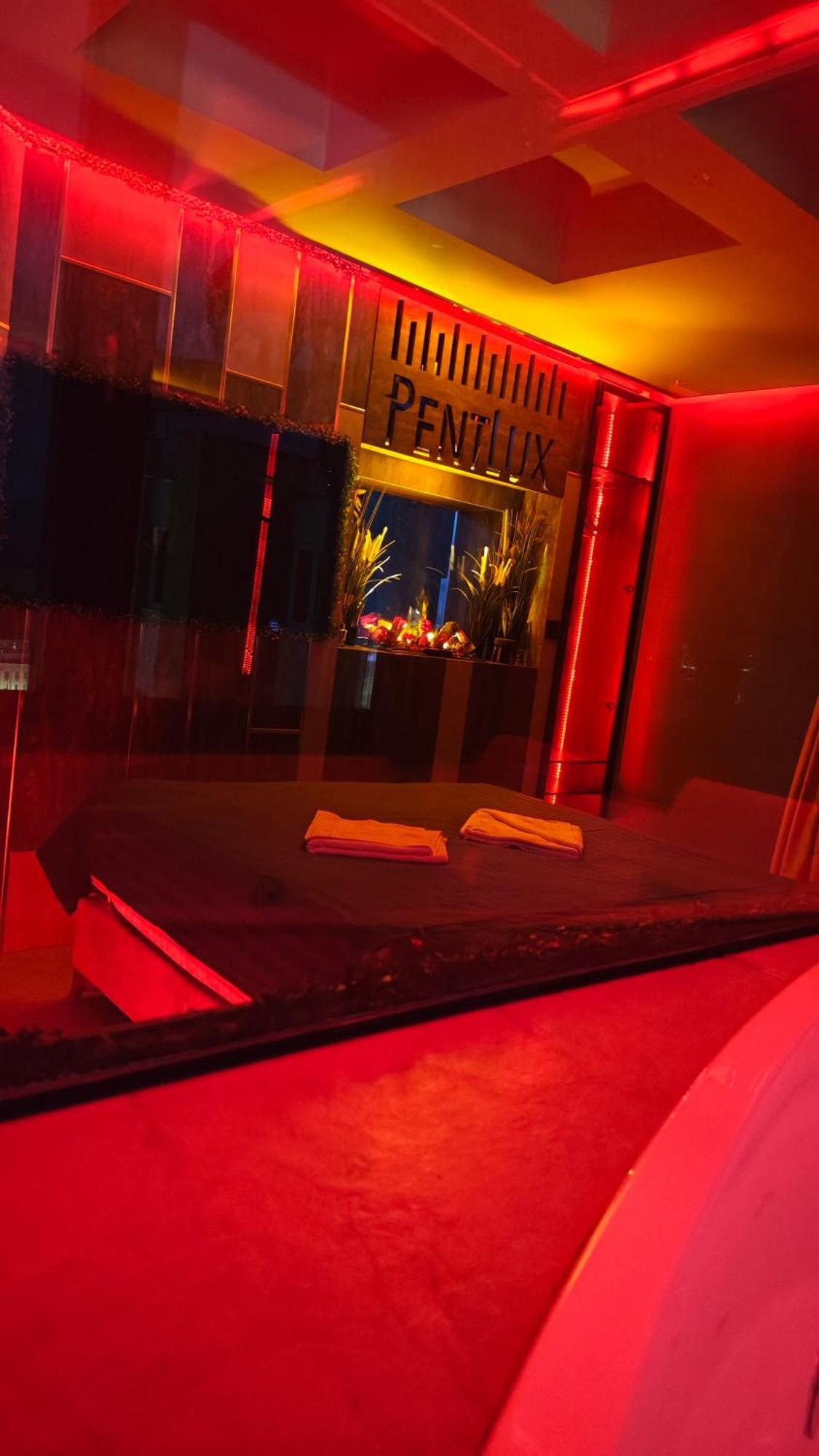 Smart Luxury Penthouse Suites - Private Sauna, Hot-Tub, Home Cinema At The Best Location In Escópia Exterior foto